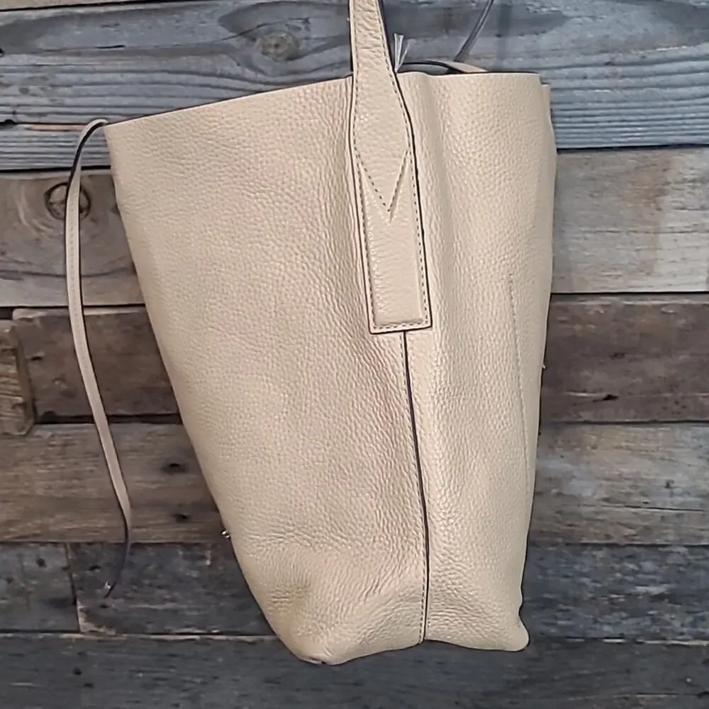 Michael Kors Junie Large Pebbled Leather Messenger Nude